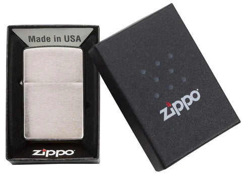 Zippo chrome brushed.